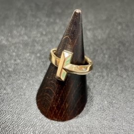 ティファニーの750YG Tワン ワイド リングの買取実績です。