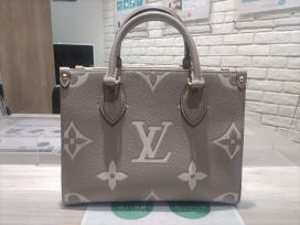 ルイヴィトンのモノグラムアンプラント オンザゴーPMの買取実績です。