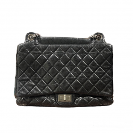 シャネルの12番台 2.55 マトラッセ チェーンショルダーバッグの買取実績です。