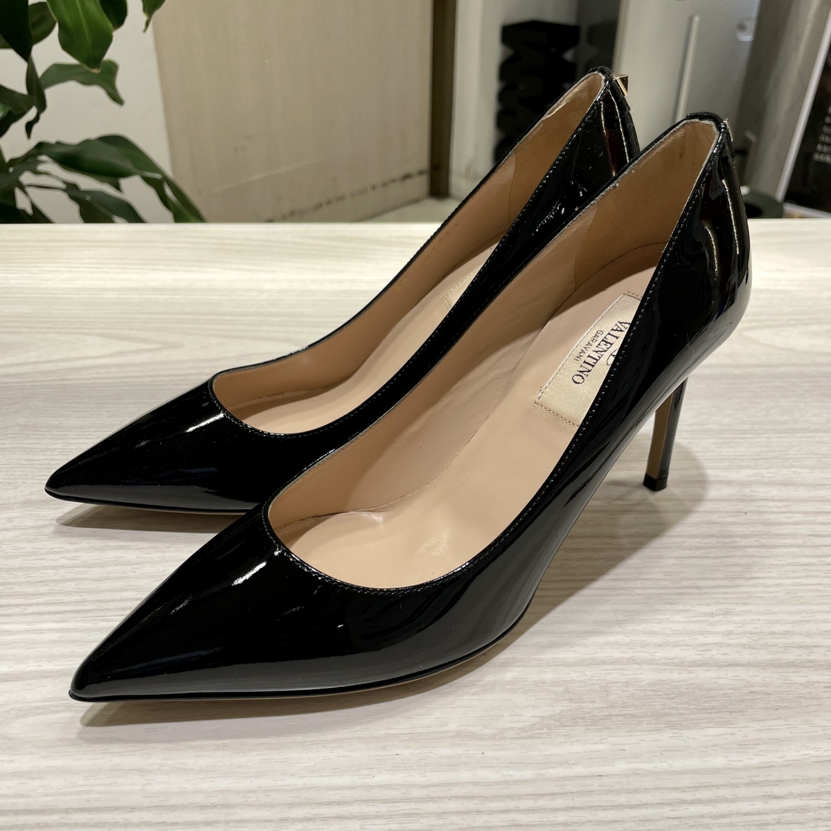 VALENTINO スタッズ付きハイヒール ブラック valentino-valentinoshoes-5999.jpg