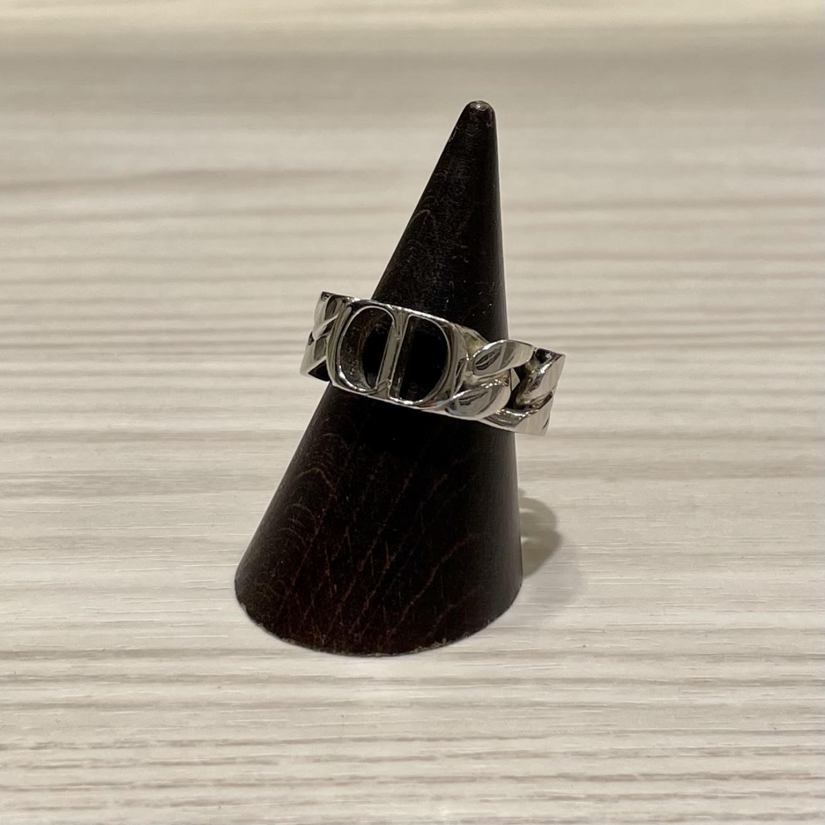 渋谷店で、ディオールのリング、アイコンチェーンリングを買取りました