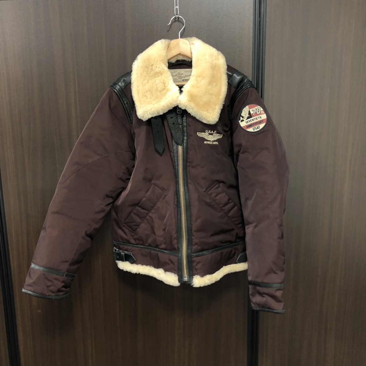 大阪心斎橋店にて、アヴィレックスのアメリカ空軍設立70周年記念モデル 