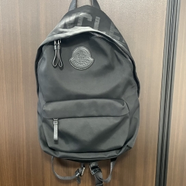 モンクレールの2020SS PIERRICK ZAINO ブラック ナイロンバックパック/リュックの買取実績です。