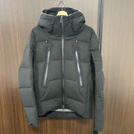 水沢ダウン(デサント)のDAMQGK30U オルテライン ブラック マウンテニア ダウンジャケットの買取実績です。
