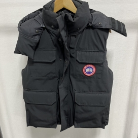 カナダグースの3339JMD R ブラック  HUDSON/ハドソン ダウンベストの買取実績です。