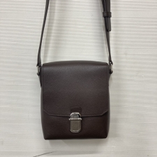 ダンヒル レザースモールボディバッグ BELGRAVESMALL 買取実績です。