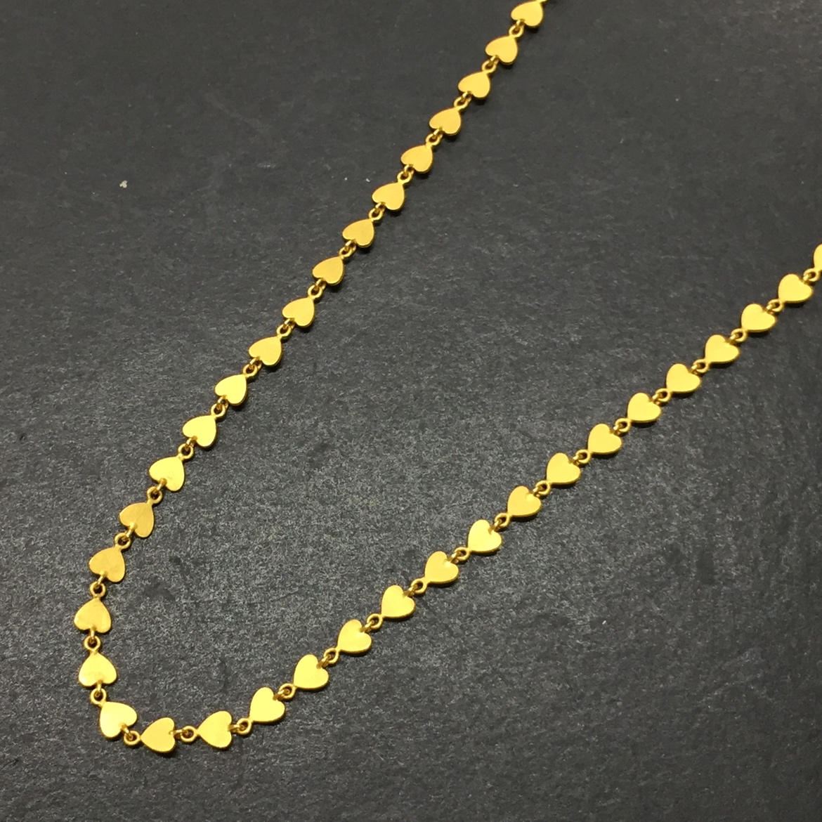 銀座本店で、マリーエレーヌドゥタイヤックのスモールハートパイエット