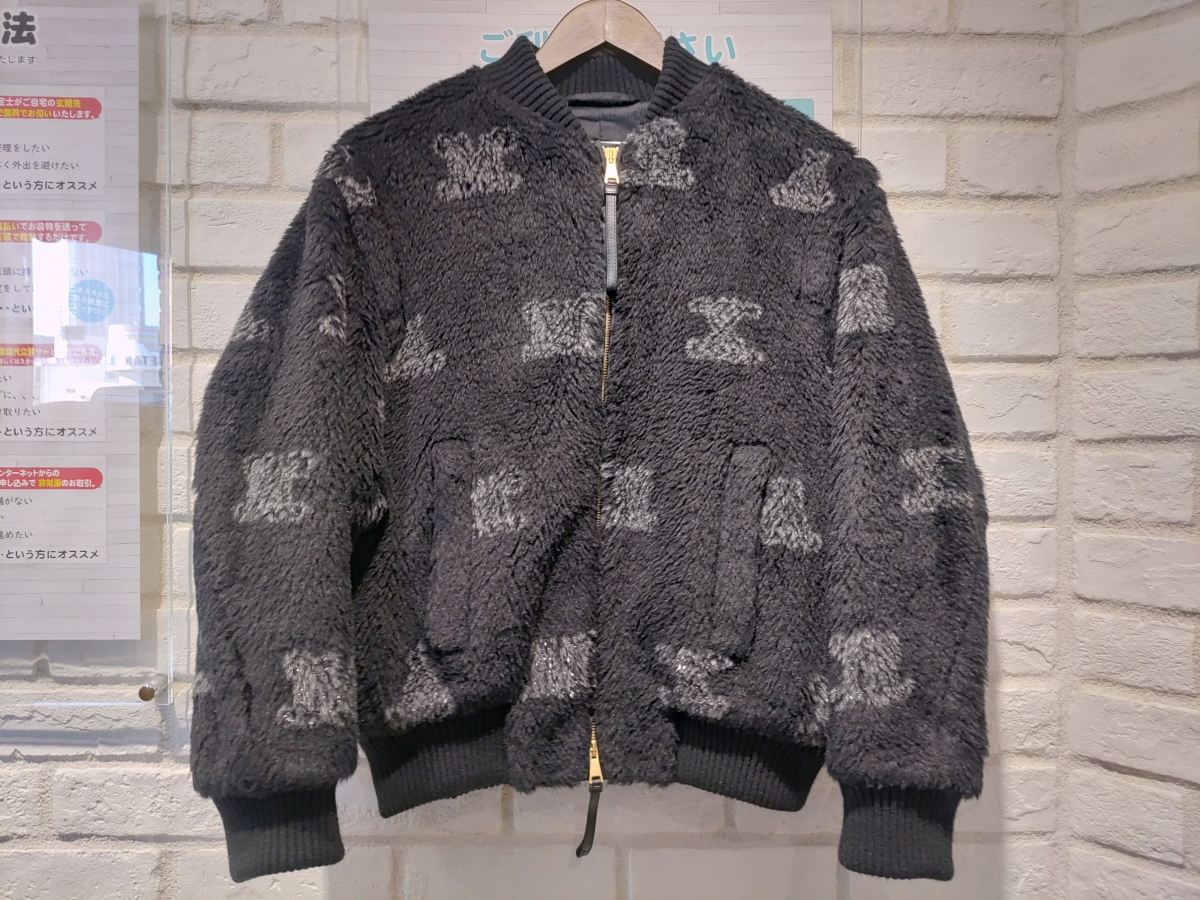 【新品同様】MaxMara マックスマーラ　テディベア　ボンバージャケット 新宿店で、マックスマーラのモノグラムロゴがデザインされた人気の