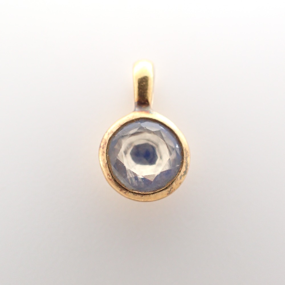 銀座本店で、マリーエレーヌドゥタイヤックの1Pムーンストーン