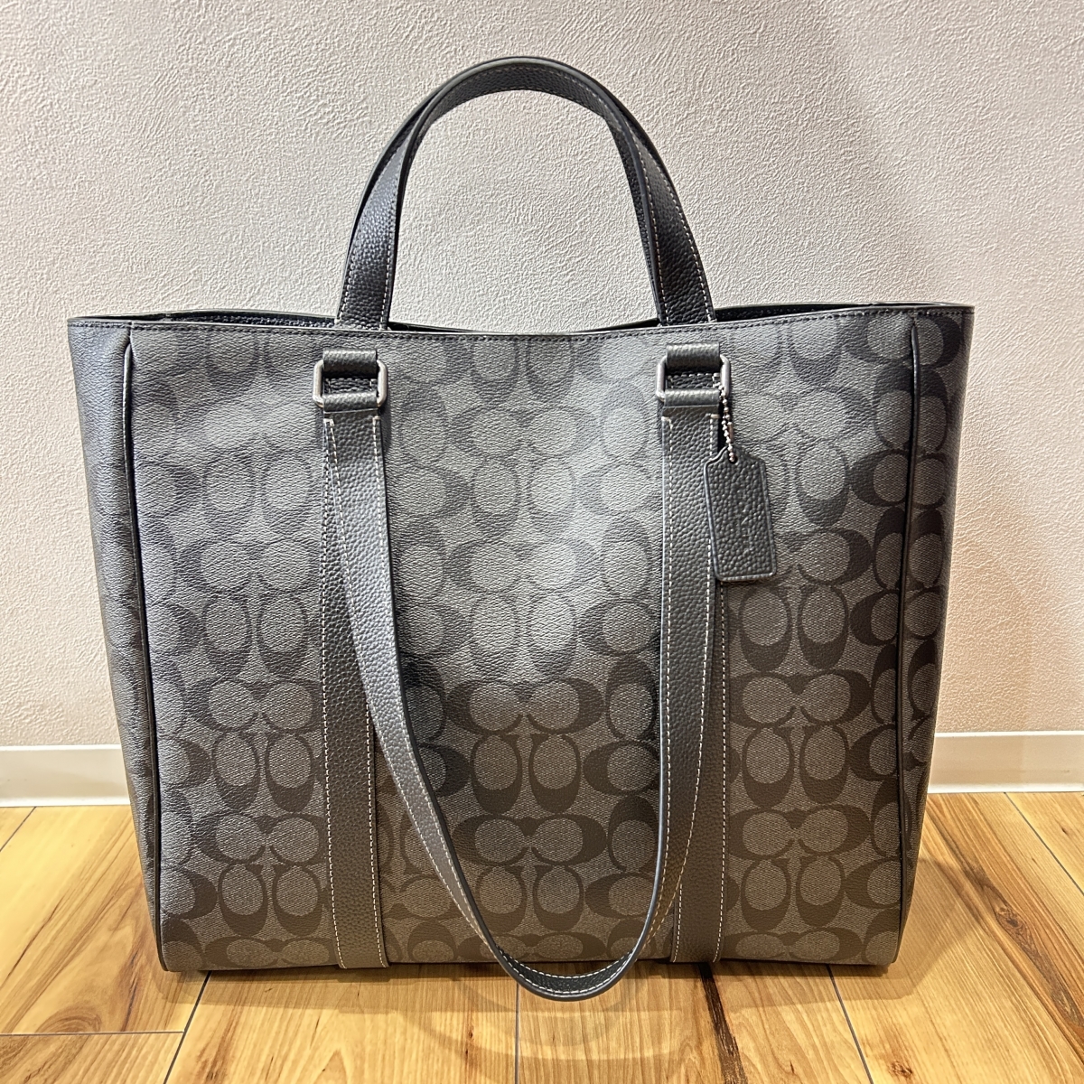 浜松入野店で、コーチのシグネチャーキャンバスのハドソンダブル