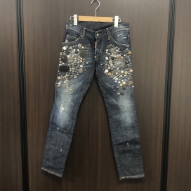 ディースクエアードの2012年 S71LA0598 スタッズデザイン デニムパンツの買取実績です。