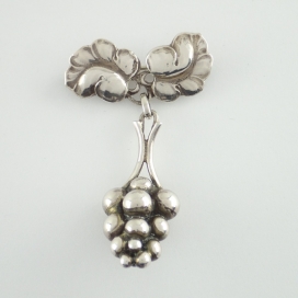 ジョージジェンセンのSV925 9.19g 217A ムーンライトグレープ ブローチの買取実績です。