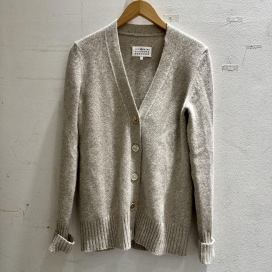 メゾンマルジェラの31HA055114403 カシミヤ/アンゴラ混ウール ニット カーディガンの買取実績です。