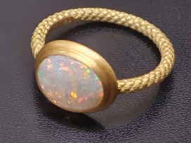 トーカティブのK18×K22 1.29ct クリスタルオパールリングの買取実績です。