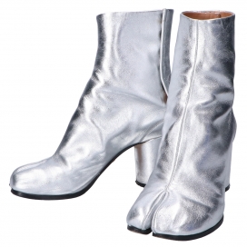 メゾンマルジェラの22年製 S58WU0241 PR695 T9002 足袋ブーツの買取実績です。