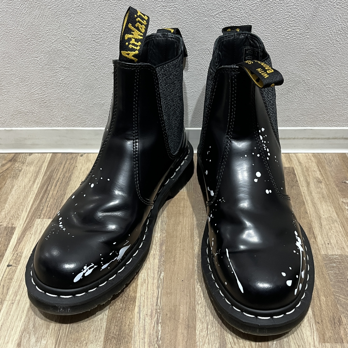 浜松入野でドクターマーチンを買取。×ネイバーフッドのペイント