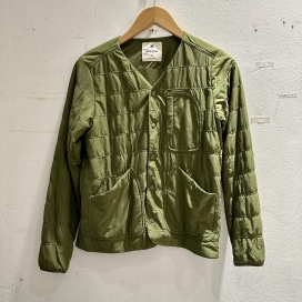 スノーピークのカーキグリーン SWｰ19SU001 フレキシブルインサレーションカーディガンの買取実績です。