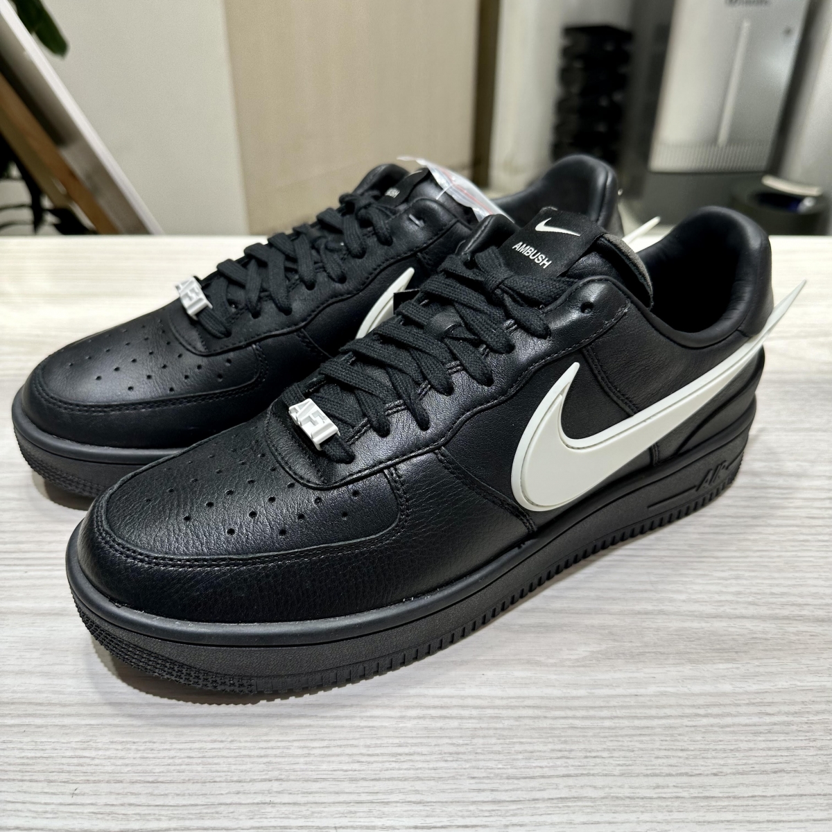 渋谷店で、ナイキ×アンブッシュのエアフォースワン、DV3464ｰ001を買取