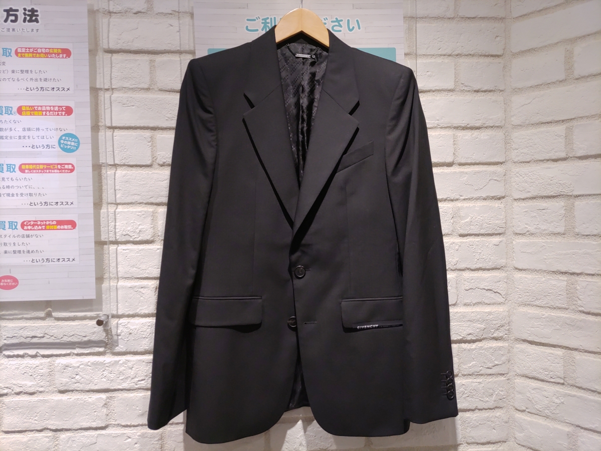 新宿店で、ジバンシィのアドレスジャケット、BM307P100Bを買取しました 