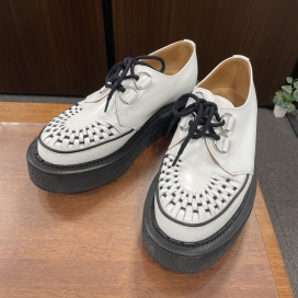 ジョージコックスのホワイト レザーシューズ SKIPTON 3588の買取実績です。