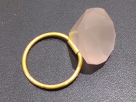 エツコソノベのR230 K20YG ローズクォーツ リングの買取実績です。