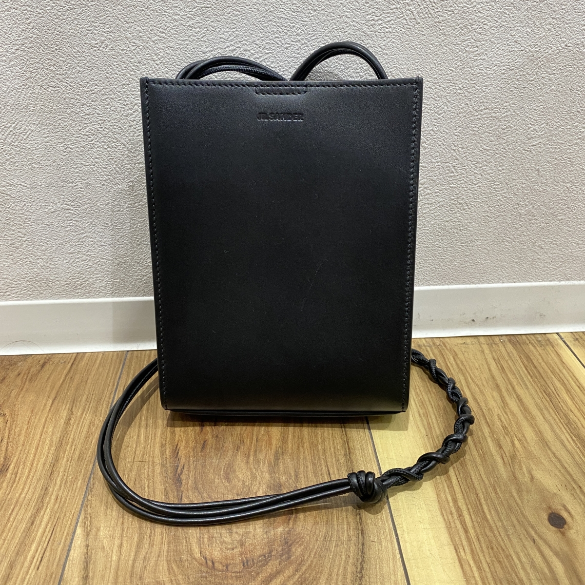 ジルサンダーを浜松入野で買取。レザー素材のタングルスモール 