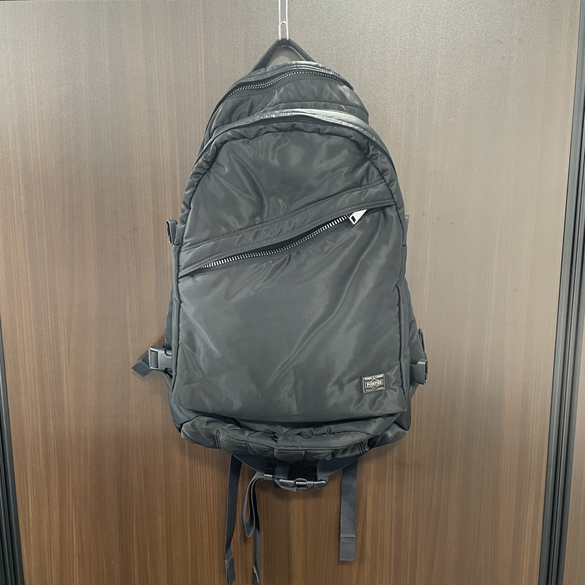 心斎橋店で、ポーターのブラックのタンカーのバッグパック、622-76639