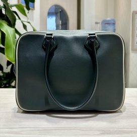 エルメスのヴェール プリュム28 スイフト A刻印 ハンドバッグの買取実績です。