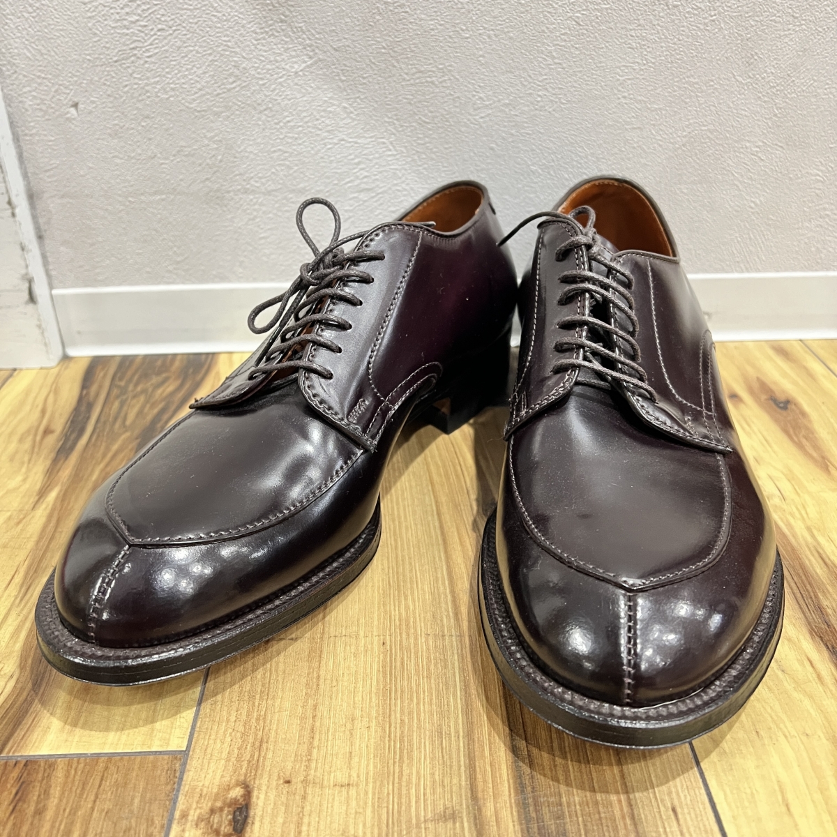 浜松入野店で、ANATOMICA別注、オールデンのコードバンを使用した