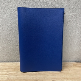 エルメスのB刻印 ブルー EAジップ 手帳カバーの買取実績です。