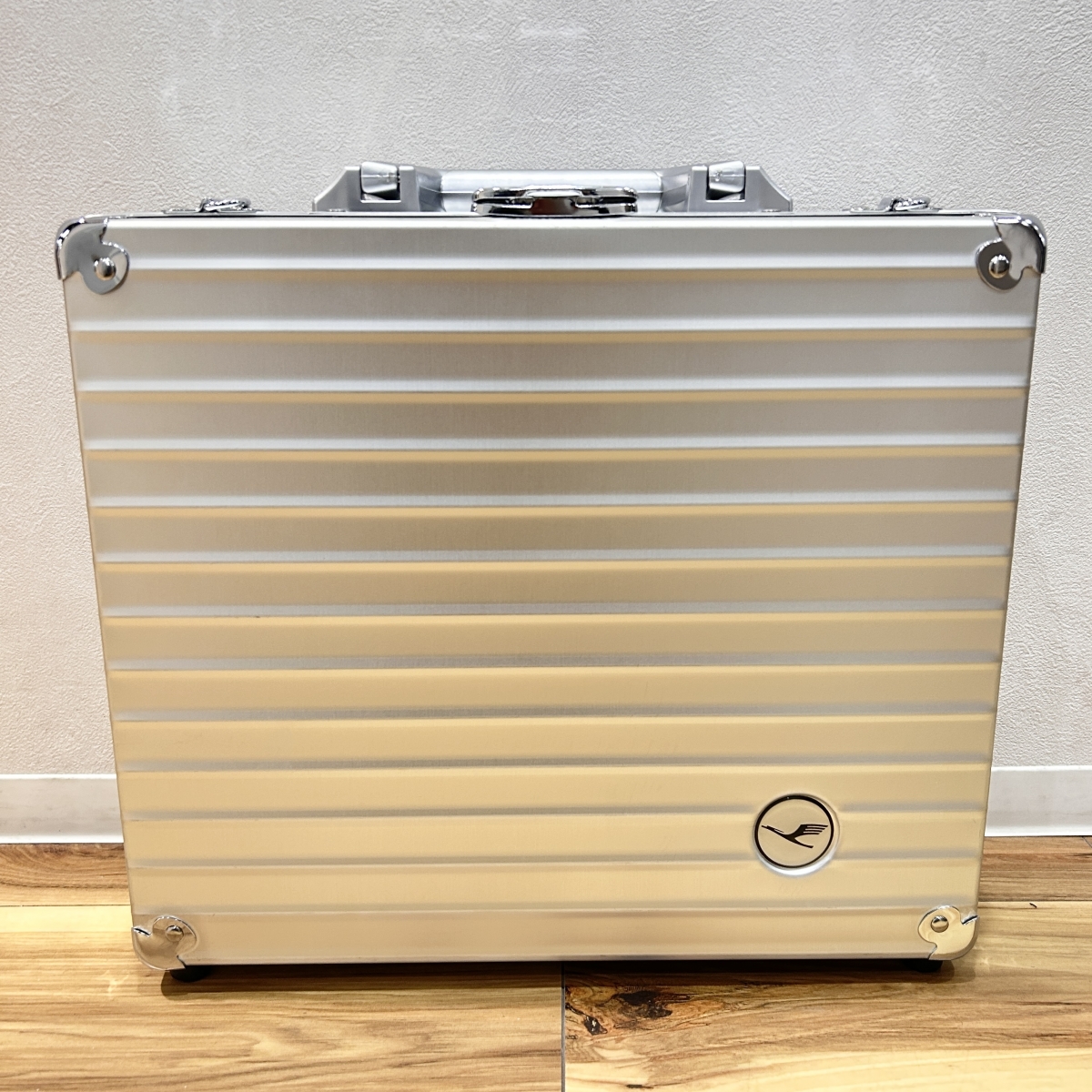 く*こ様 【希少】リモワ RIMOWA ルフトハンザ航空コラボ品　アタッシュケー 琥珀商店 Yahoo!ショップ - RIMOWA×Lufthansa(リモワ×ルフトハンザ