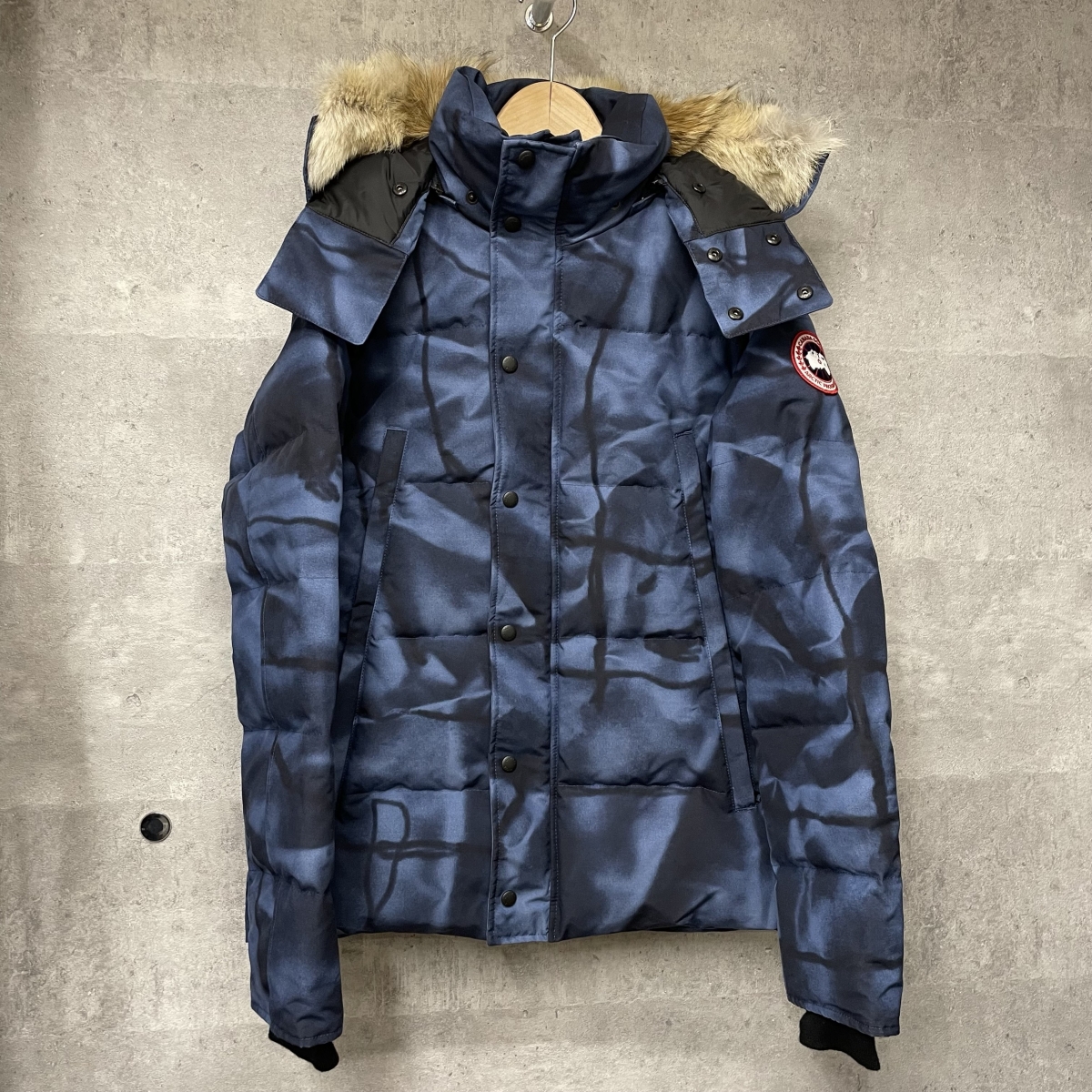 銀座でカナダグースを買取。総柄のウィンダムダウンジャケット/3808Mを