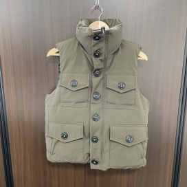 カナダグースのカーキ ダウンベスト モントリオールベスト 3434JMの買取実績です。