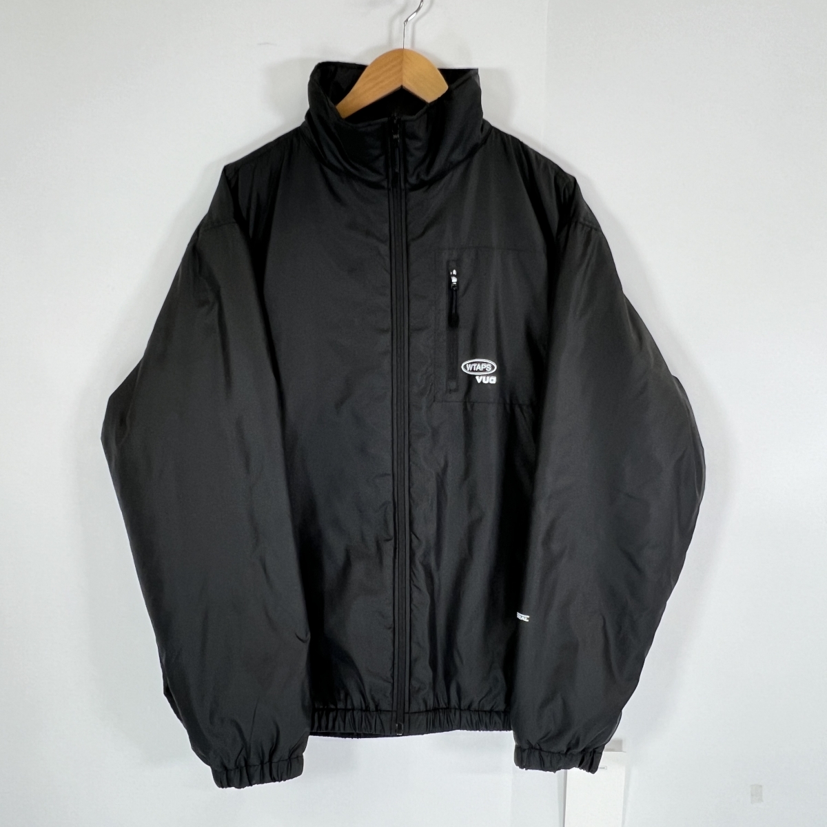 浜松入野店で、ダブルタップスの23年秋冬モデルのトラックパデット