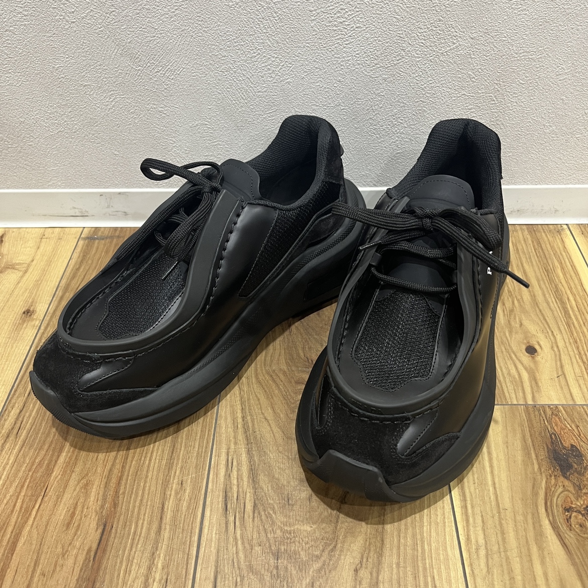prada-sneakers-690l.jpg