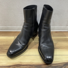 サンローラン ブラック クラシックワイアット60 ジップブーツ 442258 買取実績です。