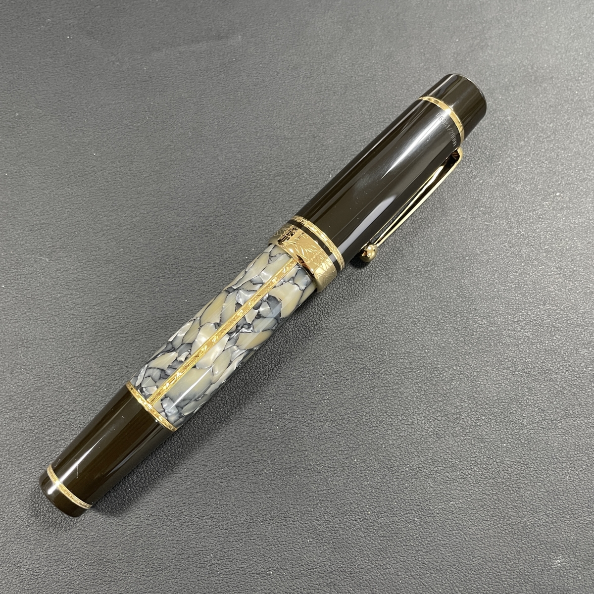 モンブランを心斎橋で買取。作家シリーズ1996アレクサンドル・デュマの