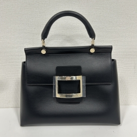 ロジェヴィヴィエのRBWAMAA0150D8CB999 ブラック ヴィヴ カバスの買取実績です。