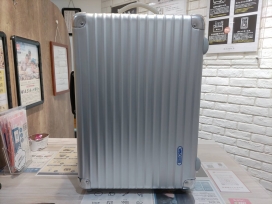 リモワの976.52 クラシックフライト 2輪 キャリーケース 35Lの買取実績です。