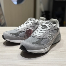 ニューバランス グレー MR993GL スニーカー 買取実績です。