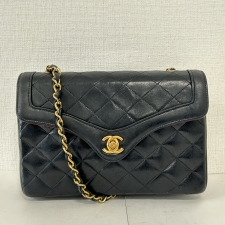 シャネル 1番台 ラムスキン デザインフラップ マトラッセ21 買取実績です。