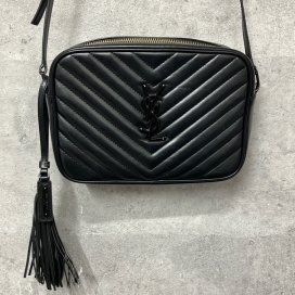 サンローランのルー カメラ ショルダーバッグの買取実績です。