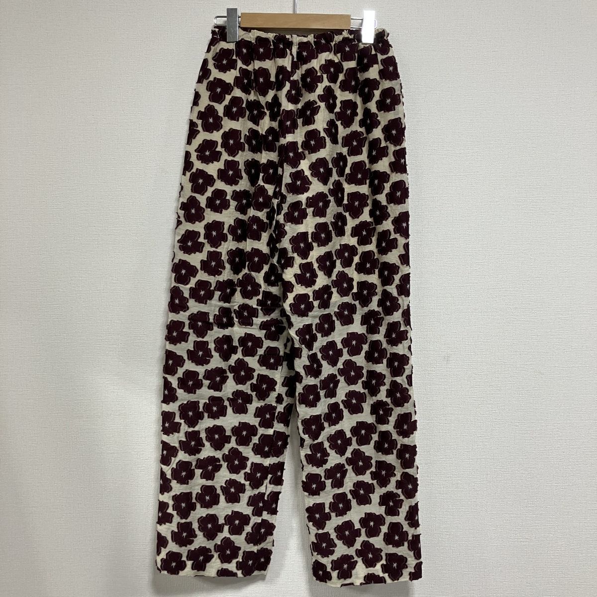 ロクを心斎橋で買取。フラワージャガードパンツ、8614-299-0654を買取