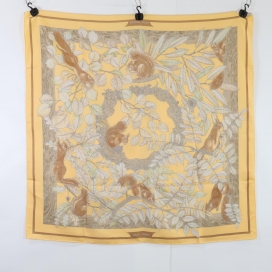 エルメスのCASSE NOISETTE くるみ割り シルク100% カレ90の買取実績です。