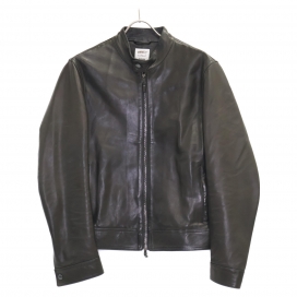 エンメティのブラック ラムスキン シングル ライダースジャケットの買取実績です。