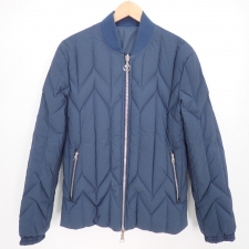 ルイヴィトン 正規 18AW ブルー系 ナイロン パッカブル リバーシブルダウンジャケット 買取実績です。