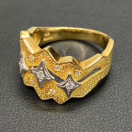 松井久子のHIKO刻印 K18×Pt900 デザインダイヤリングの買取実績です。