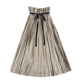 アドーアの21年 ゴールド スーパーライトレザースカートの買取実績です。