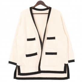 アドーアの23年製 ホワイト ツィーディーニットジャケットの買取実績です。