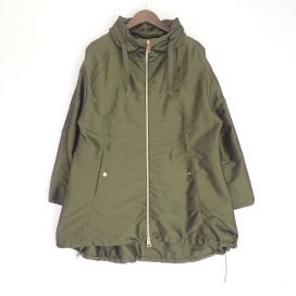 ヘルノのGC0183D カーキ スプリングコートの買取実績です。